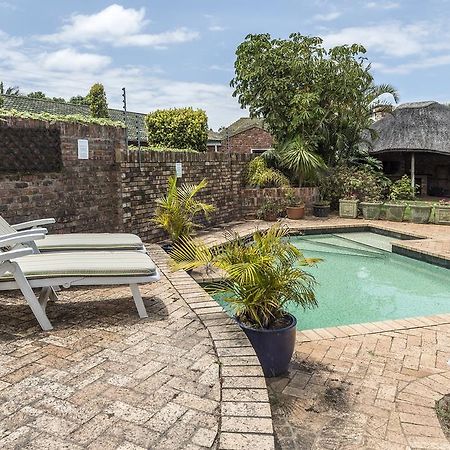 Summer Blue Guesthouse Port Elizabeth Exterior photo