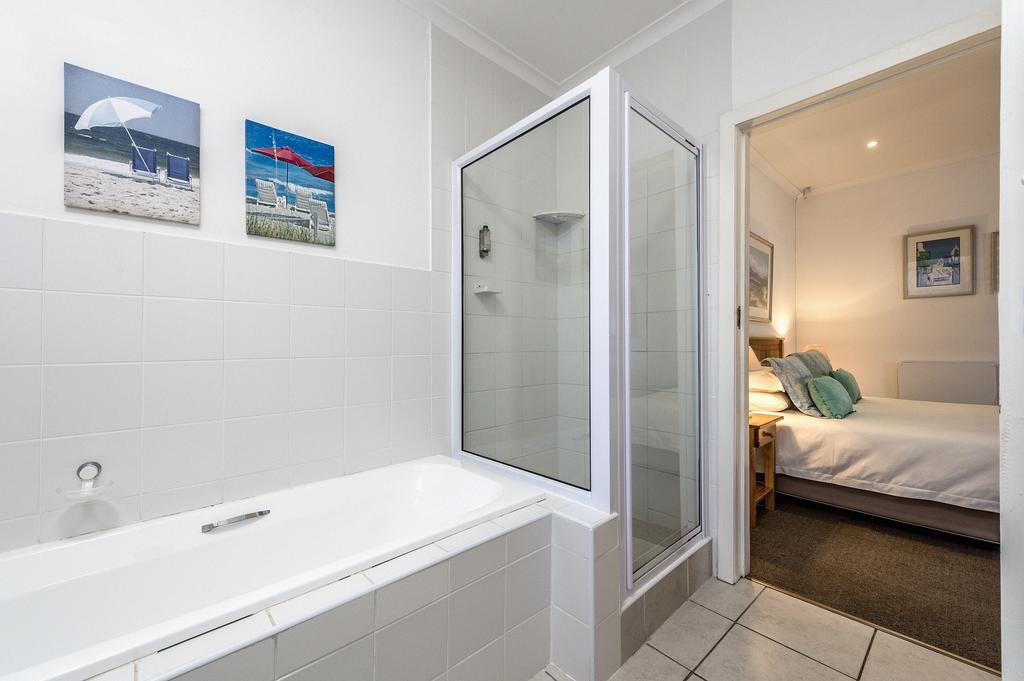 Summer Blue Guesthouse Port Elizabeth Exterior photo